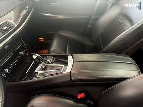 BMW 5 серия 2016 - фото 27