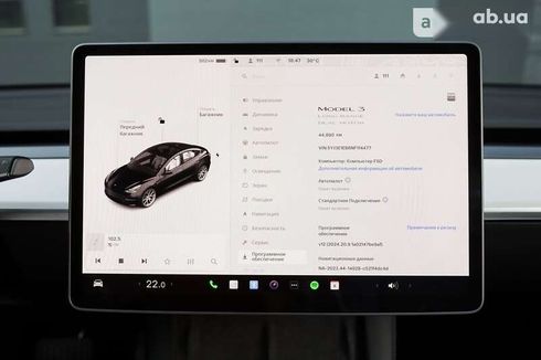 Tesla Model 3 2021 - фото 16