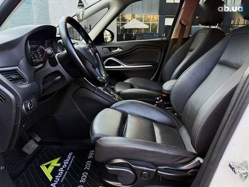 Opel Zafira 2018 - фото 23