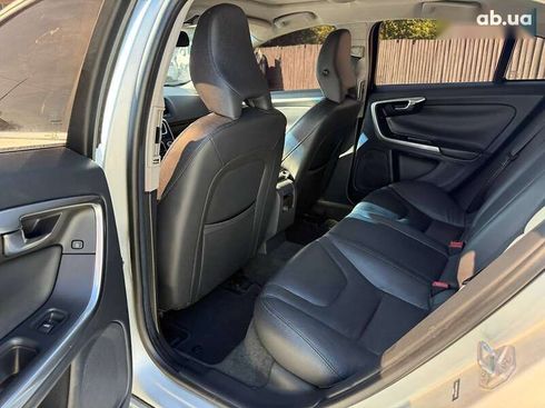 Volvo S60 2015 - фото 13
