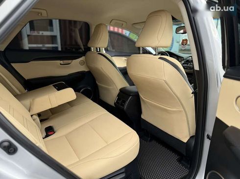 Lexus NX 2016 - фото 23