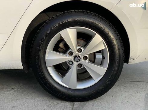 Skoda Octavia 2015 - фото 30