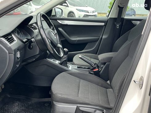 Skoda Octavia 2014 белый - фото 35