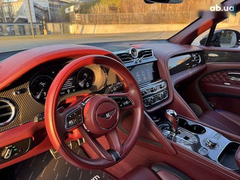Bentley Bentayga 2021 - фото 21