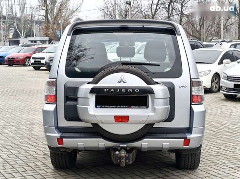 Mitsubishi Pajero Wagon 2014 - фото 8