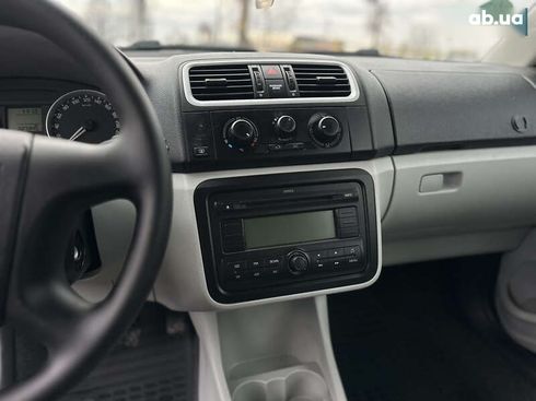 Skoda Fabia 2008 - фото 26