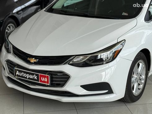 Chevrolet Cruze 2018 белый - фото 4
