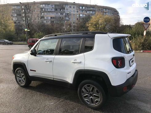 Jeep Renegade 2016 - фото 9