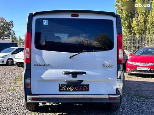 Renault Trafic 2011 - фото 6