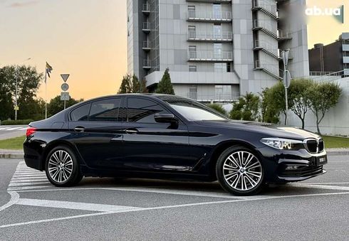 BMW 5 серия 2017 - фото 21