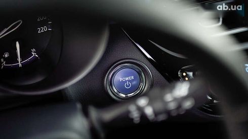 Toyota C-HR 2020 - фото 25