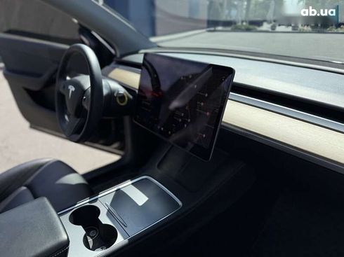 Tesla Model Y 2021 - фото 26