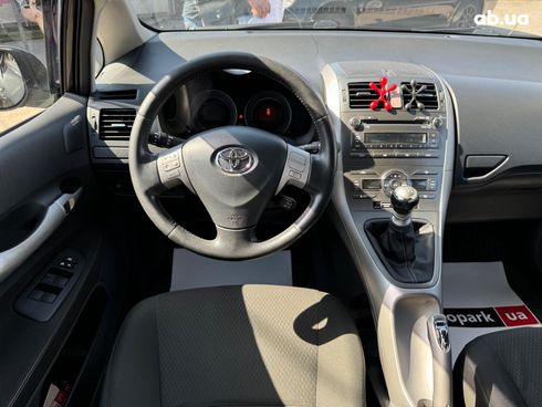 Toyota Auris 2007 черный - фото 20