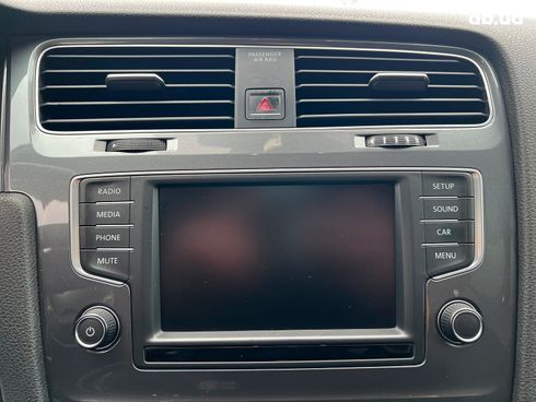 Volkswagen Golf 2016 белый - фото 27