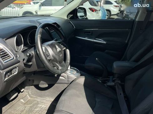 Mitsubishi Outlander 2015 - фото 11