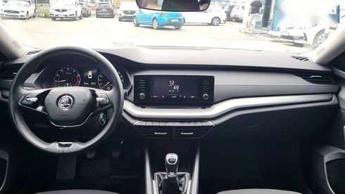 Skoda Octavia 2020 - фото 20