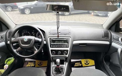Skoda Octavia 2010 - фото 14