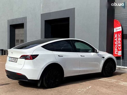Tesla Model Y 2021 - фото 10