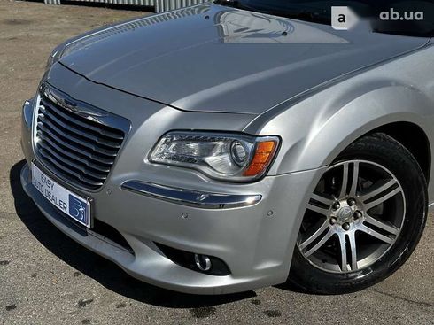 Chrysler 300C 2012 - фото 7