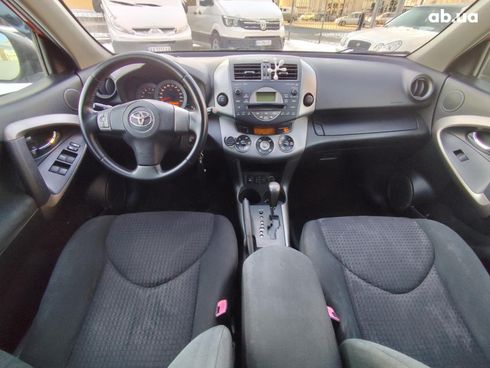 Toyota RAV4 2007 красный - фото 28