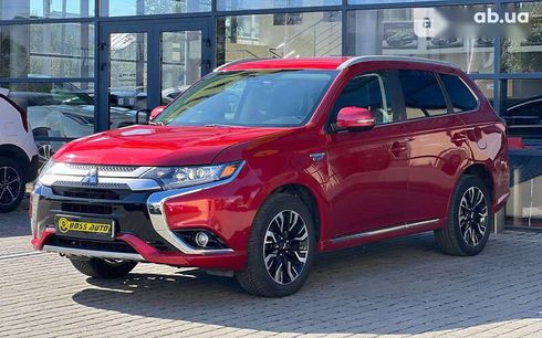 Mitsubishi Outlander 2018 - фото 3