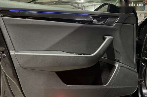 Skoda Superb 2018 - фото 22