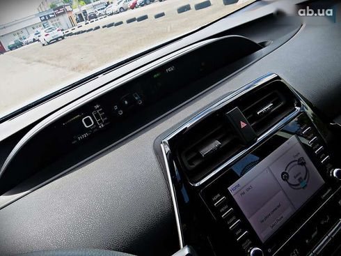 Toyota Prius 2020 - фото 9