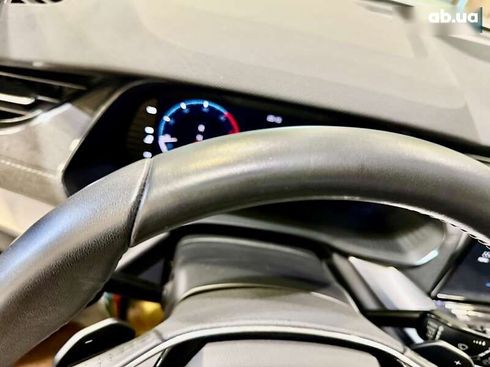 Skoda Octavia 2022 - фото 23