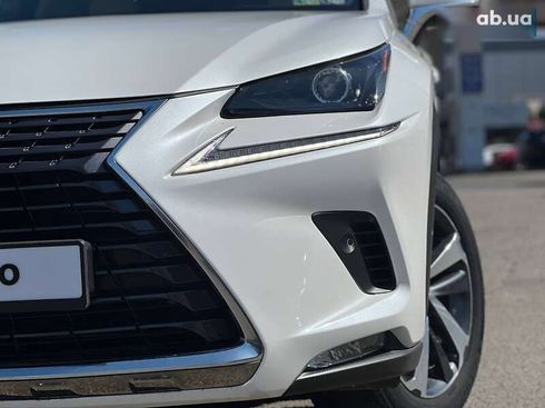 Lexus NX 2020 - фото 11
