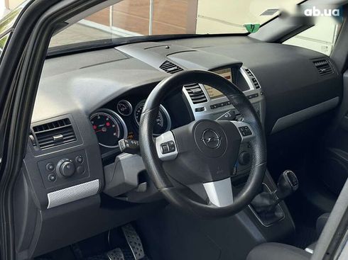 Opel Zafira 2009 - фото 24