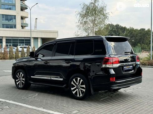 Toyota Land Cruiser 2017 - фото 7