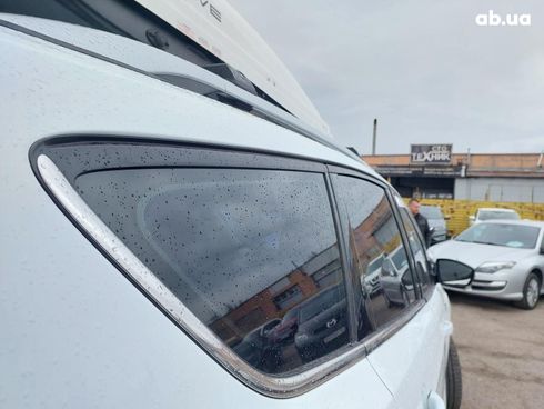 Ford Kuga 2017 белый - фото 14