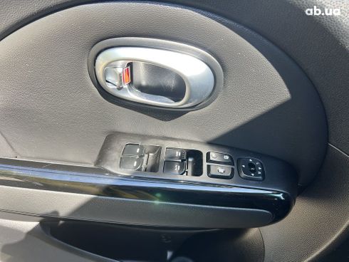 Kia Soul 2015 желтый - фото 12