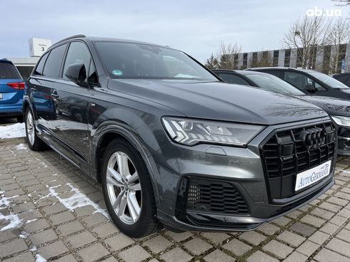 Audi Q7 2020 - фото 33