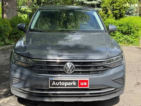 Volkswagen Tiguan 2021 серый - фото 4