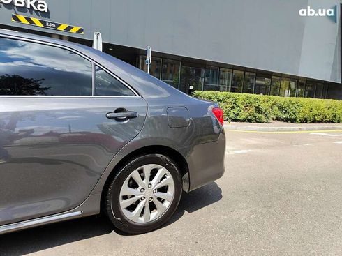 Toyota Camry 2012 - фото 7
