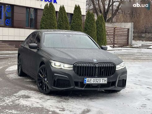 BMW 7 серия 2016 - фото 3