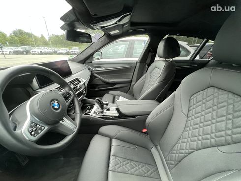 BMW 5 серия 2023 - фото 29