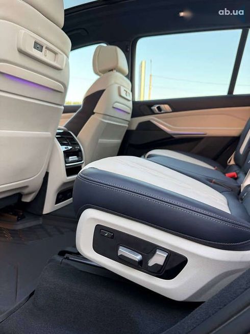BMW X7 2022 - фото 25