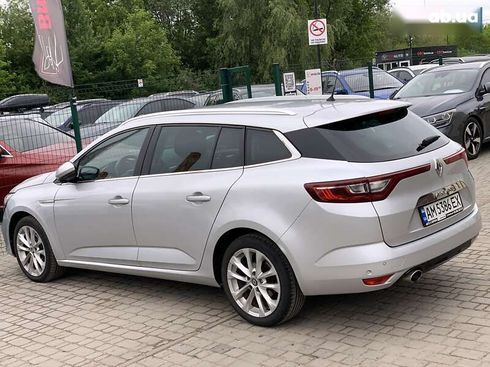 Renault Megane 2017 - фото 21