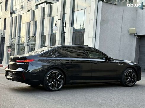 BMW i7 2025 - фото 28