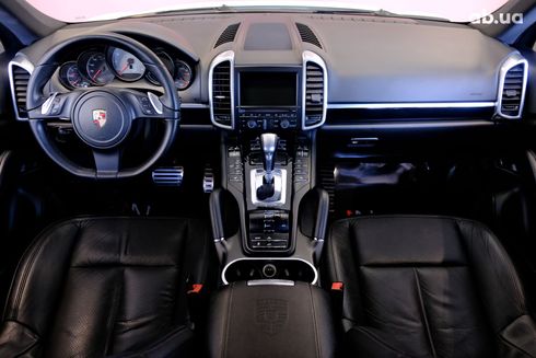 Porsche Cayenne 2012 белый - фото 7