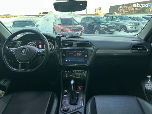 Volkswagen Tiguan 2018 белый - фото 16