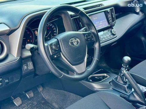 Toyota RAV4 2017 - фото 14