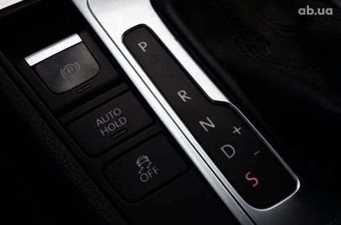 Volkswagen Passat Variant 2012 черный - фото 17