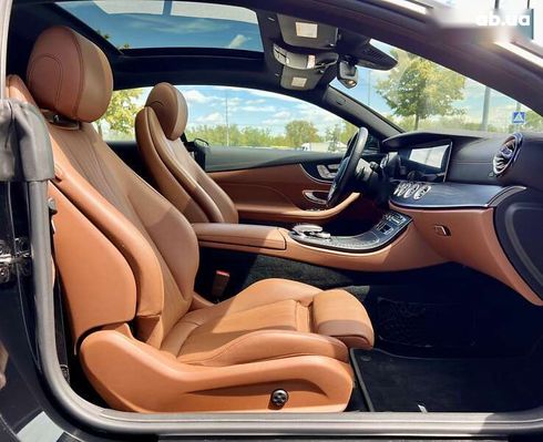 Mercedes-Benz E-Класс 2019 - фото 29