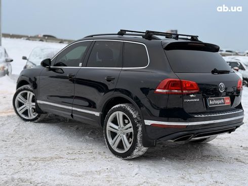 Volkswagen Touareg 2017 черный - фото 11