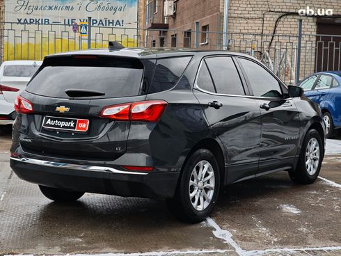 Chevrolet Equinox 2017 серый - фото 7