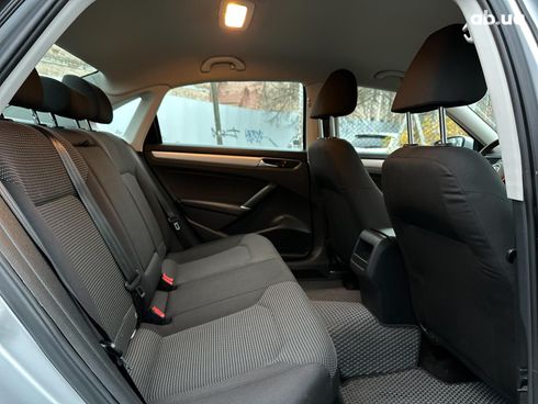 Volkswagen Passat 2016 серый - фото 14
