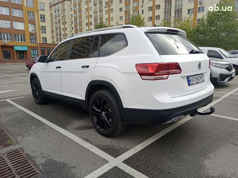 Volkswagen Atlas 2018 белый - фото 12